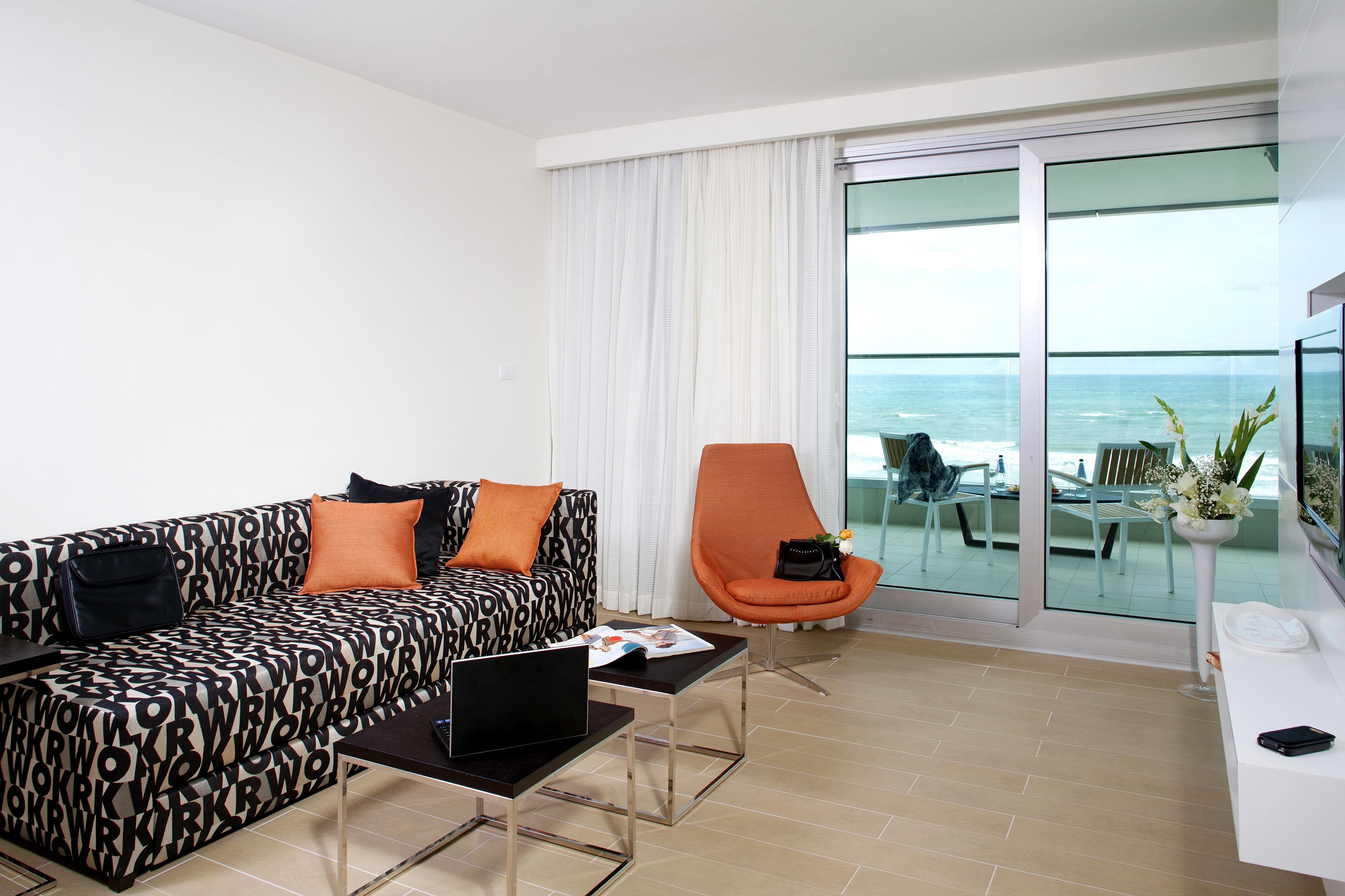 West All Suites Hotel Ashdod Bagian luar foto