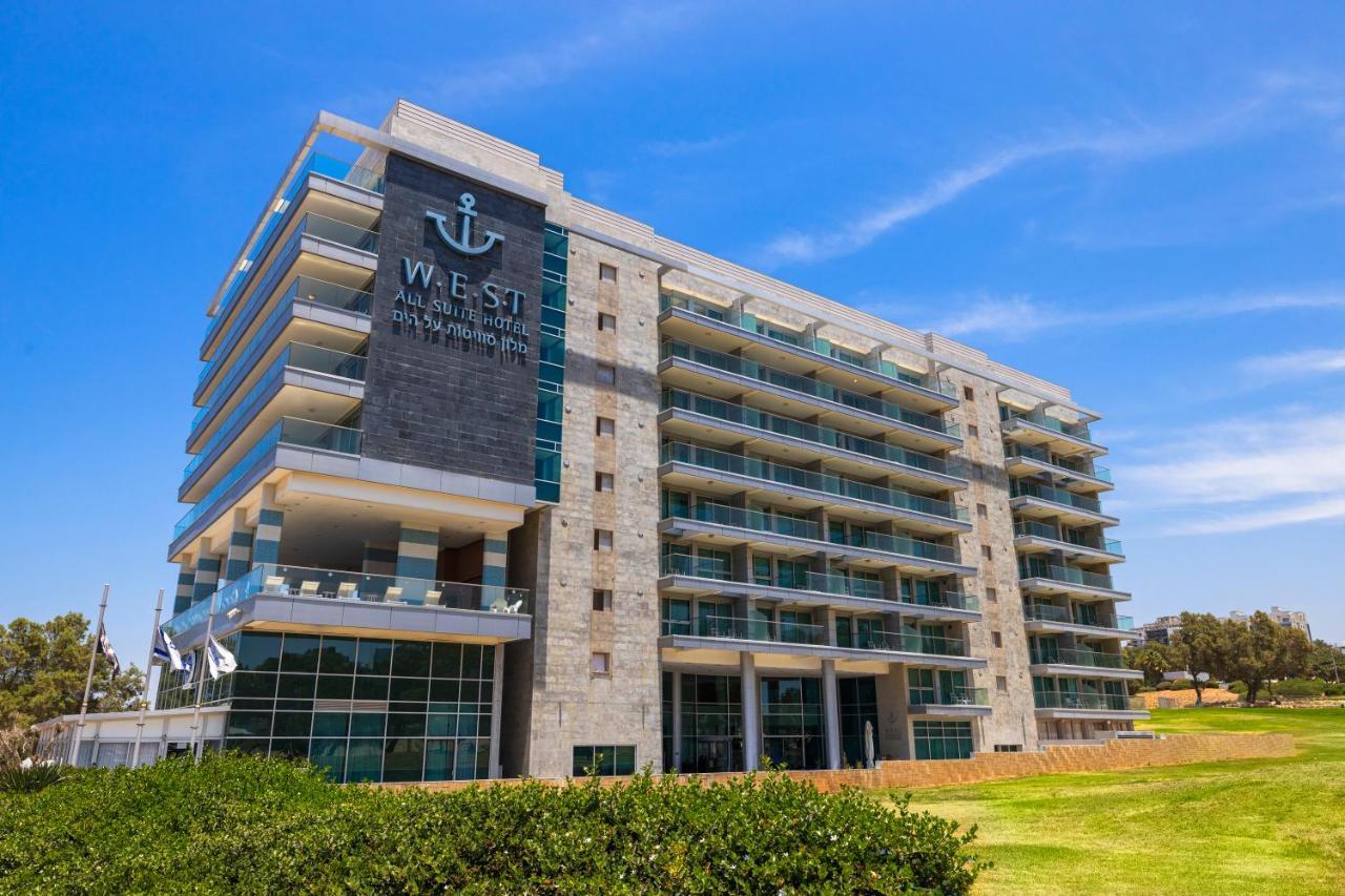 West All Suites Hotel Ashdod Bagian luar foto