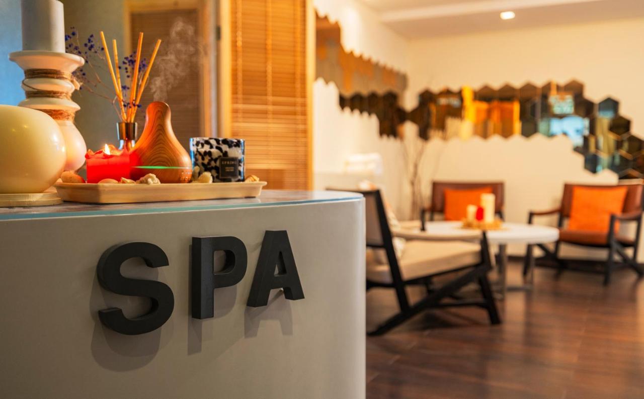 West All Suites Hotel Ashdod Bagian luar foto