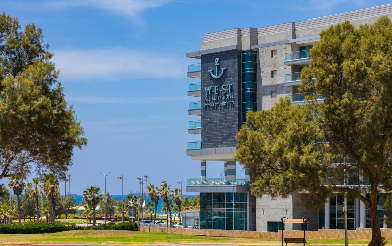West All Suites Hotel Ashdod Bagian luar foto