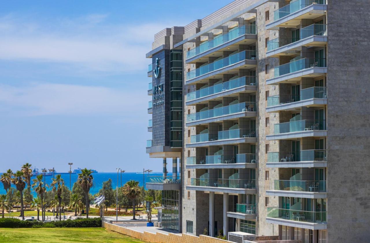 West All Suites Hotel Ashdod Bagian luar foto