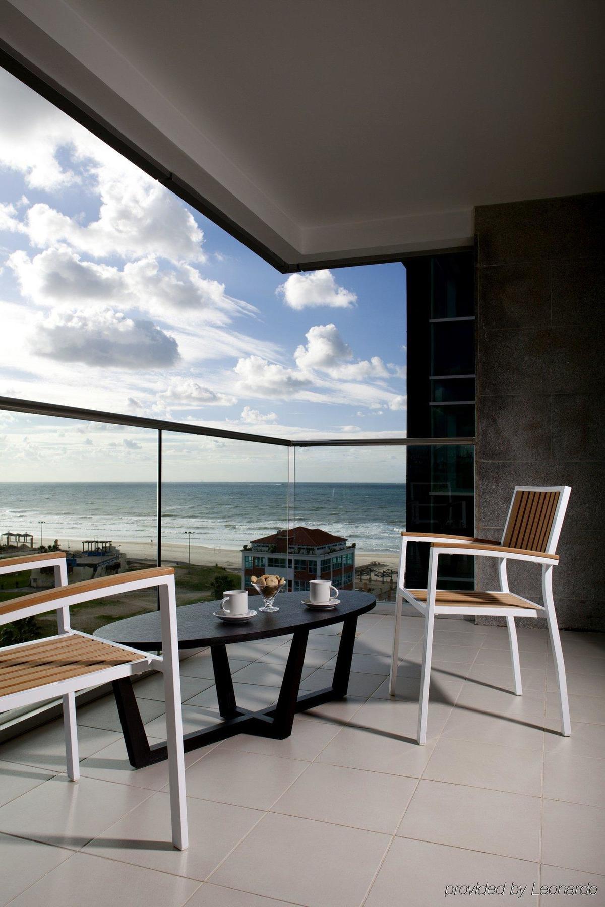 West All Suites Hotel Ashdod Bagian luar foto