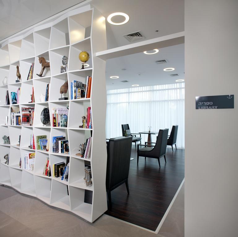 West All Suites Hotel Ashdod Bagian luar foto