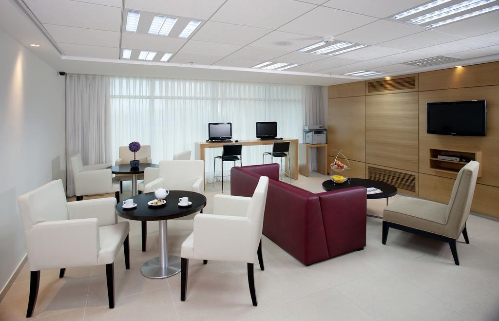 West All Suites Hotel Ashdod Bagian luar foto